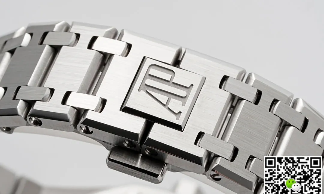 Audemars Piguet Royal Oak 16202PT.OO.1240PT.01 ZF Factory 1:1 Best Edition Replica Watch Silver Strap